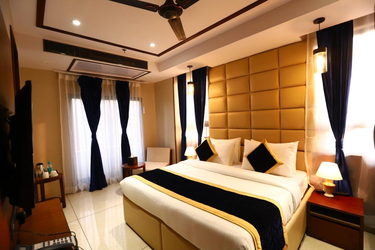 Sanca International Hotel In Patel Nagar Delhi نيودلهي المظهر الخارجي الصورة