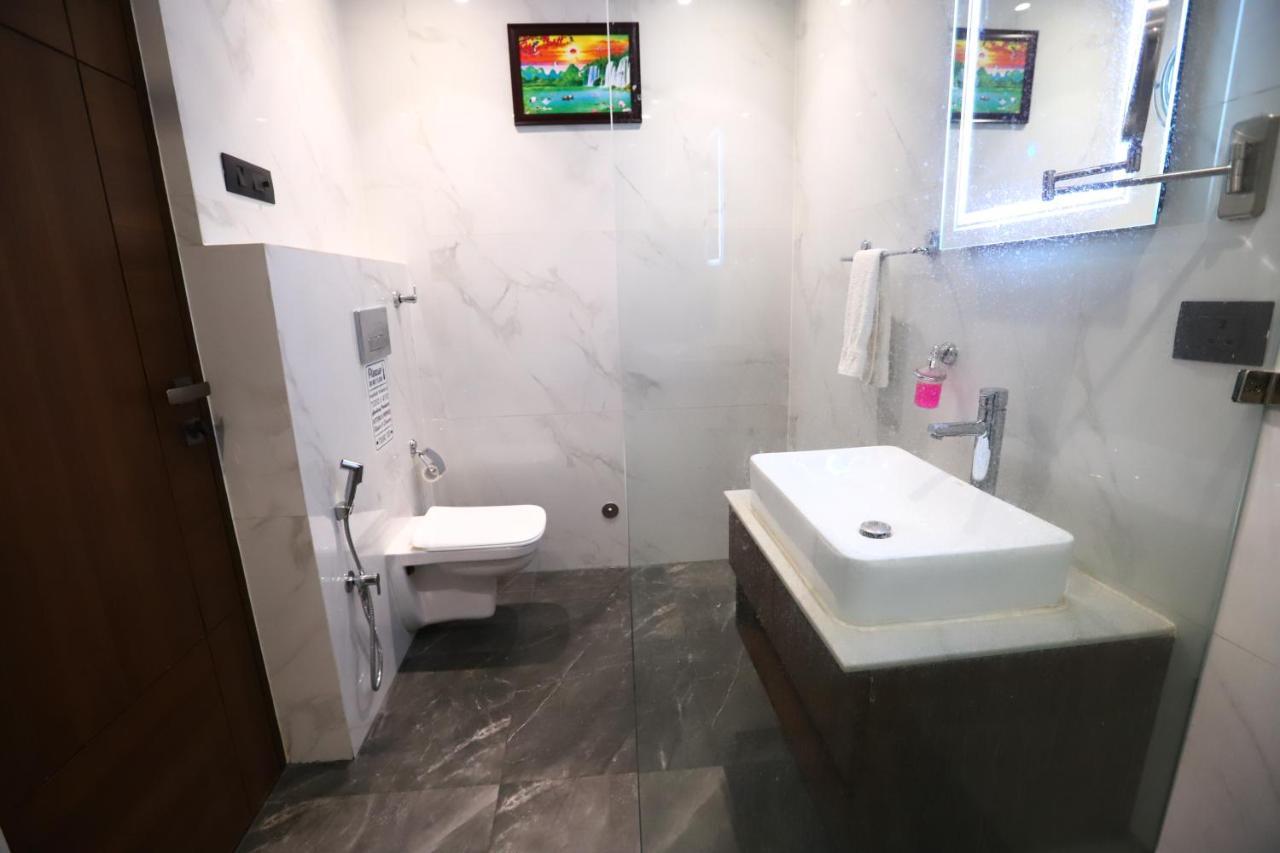 Sanca International Hotel In Patel Nagar Delhi نيودلهي المظهر الخارجي الصورة