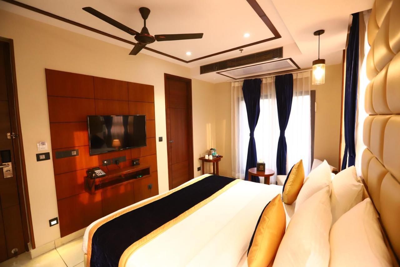 Sanca International Hotel In Patel Nagar Delhi نيودلهي المظهر الخارجي الصورة