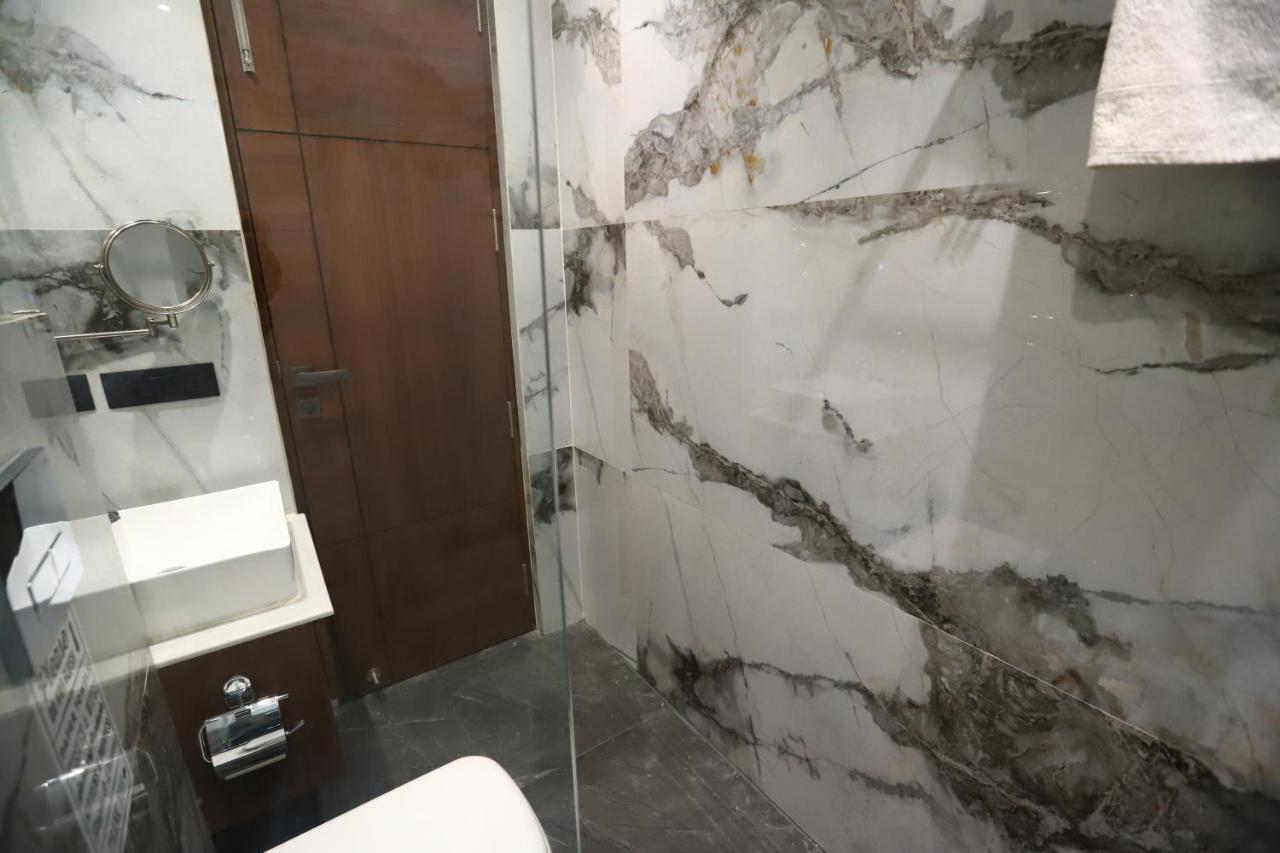 Sanca International Hotel In Patel Nagar Delhi نيودلهي المظهر الخارجي الصورة