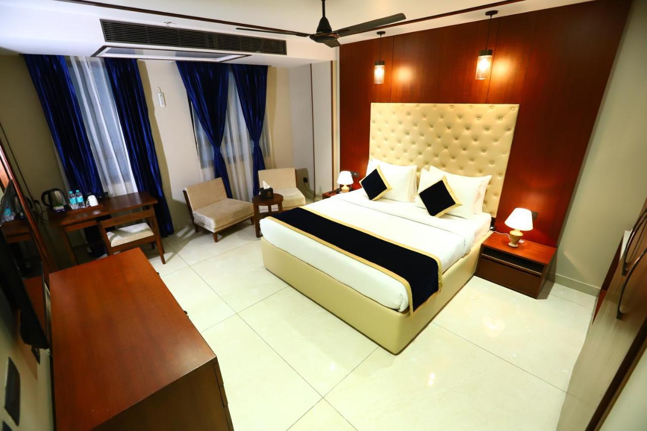 Sanca International Hotel In Patel Nagar Delhi نيودلهي المظهر الخارجي الصورة