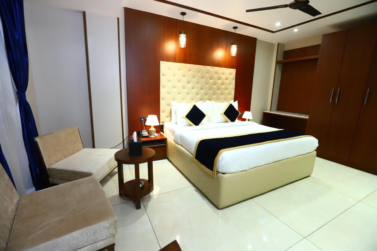Sanca International Hotel In Patel Nagar Delhi نيودلهي المظهر الخارجي الصورة