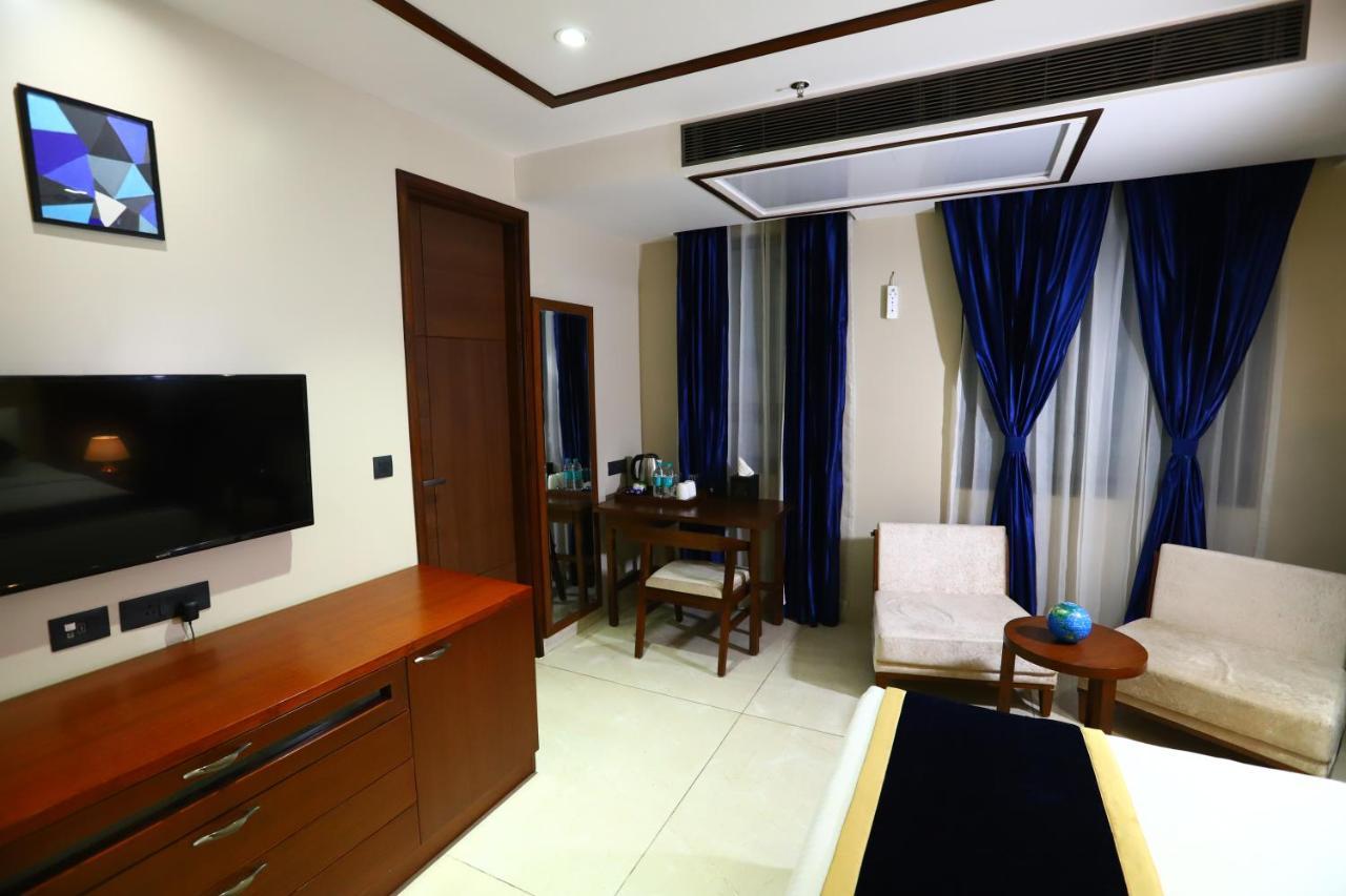 Sanca International Hotel In Patel Nagar Delhi نيودلهي المظهر الخارجي الصورة